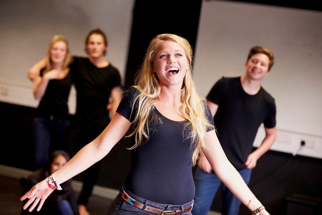 Schauspielkurse und Musicalworkshops für Jugendliche