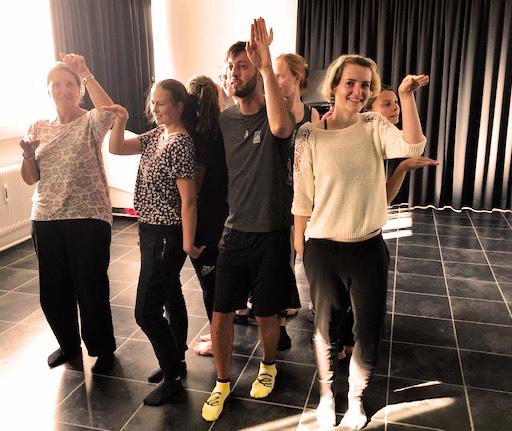 Gruppenperformances - Schauspielklasse Artemis Schauspielstudio Innsbruck